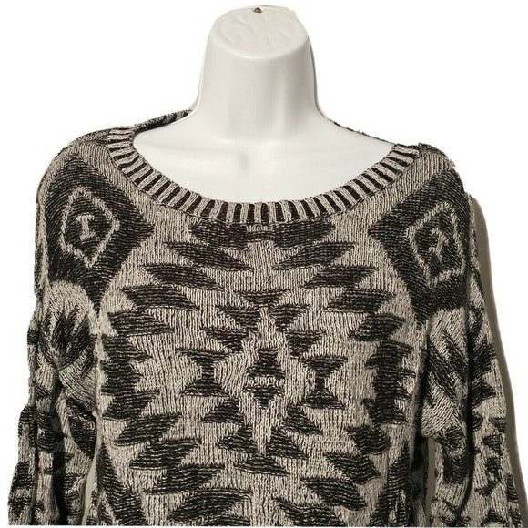 Red Camel Women's Medium Geometric Pullover Tunic Sweater Gray Black - Picture 1 of 11